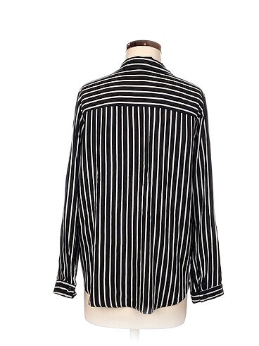 38 Beden H&M Gömlek %70 İndirimli.