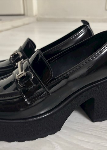 Siyah Platform Topuklu Kilitli Kadın Loafer - Görsel 5