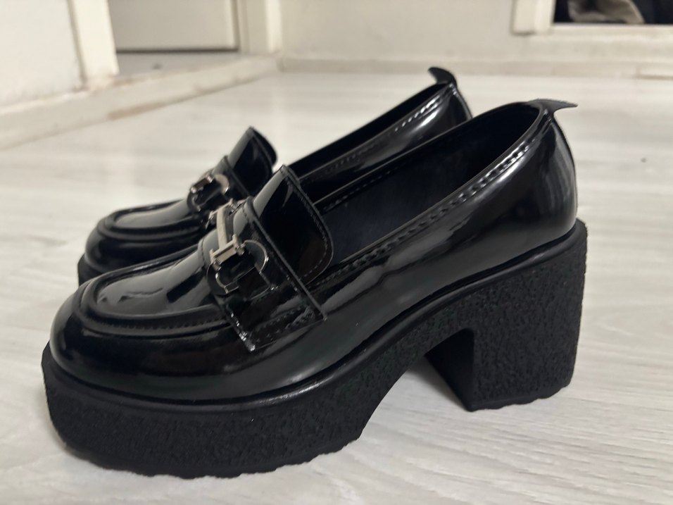 Siyah Platform Topuklu Kilitli Kadın Loafer - Görsel 5