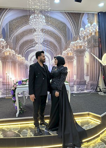 Uzun Siyah Gotik Notalı Düğün Elbisesi moda zehrada dan alındı
