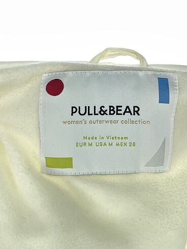 m Beden beyaz Renk Pull and Bear Mont %70 İndirimli.