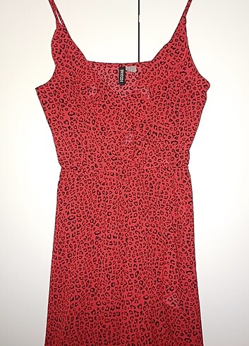 Kırmızı elbise - Görsel 6