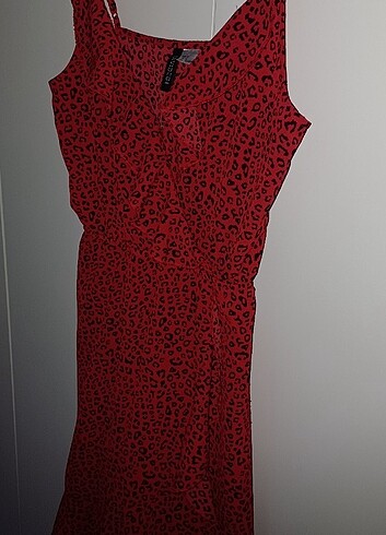 Kırmızı elbise - Görsel 7