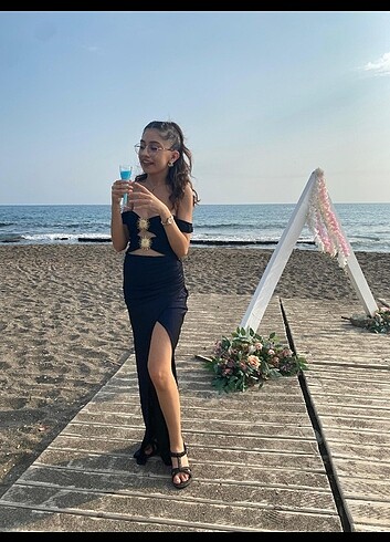 Lacivert Güneş Aksesuar Detaylı Abiye
& Mezuniyet Elbisesi - Görsel 2