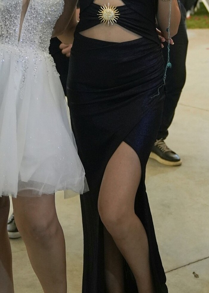 Lacivert Güneş Aksesuar Detaylı Abiye
& Mezuniyet Elbisesi - Görsel 3