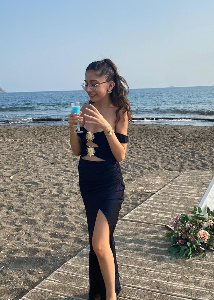 Lacivert Güneş Aksesuar Detaylı Abiye
& Mezuniyet Elbisesi - Görsel 4