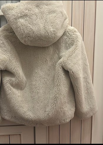 Zara Kız Çocuk Bej Peluş kaban 8-9 yaş 130 cm - Görsel 2