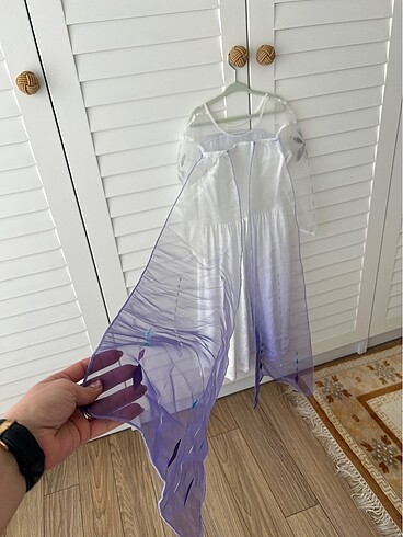 H&M Elsa kostümü