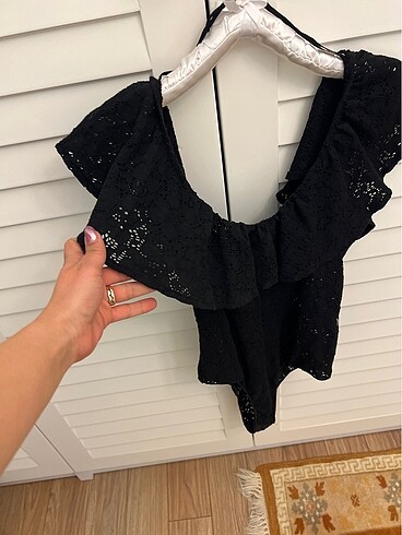 Oysho Dantel body