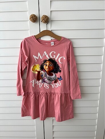 Disney karakterli elbise