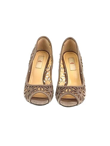 35 Beden Elle Stiletto %70 İndirimli.
