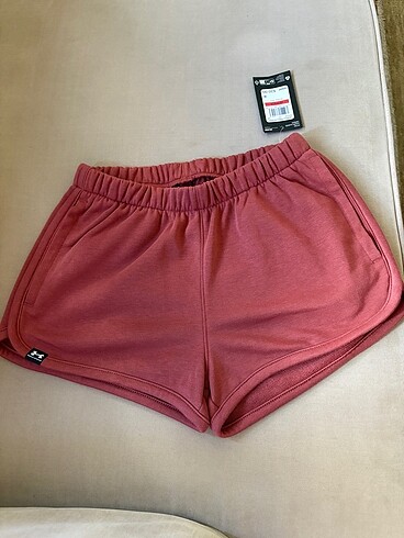 Under Armour Şort