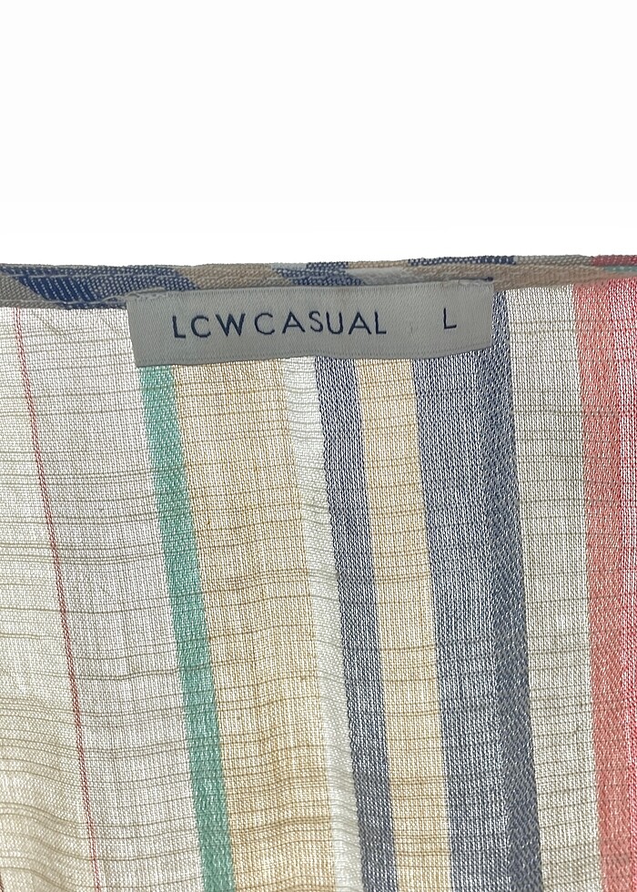 LC Waikiki Bluz %70 İndirimli. - Görsel 4