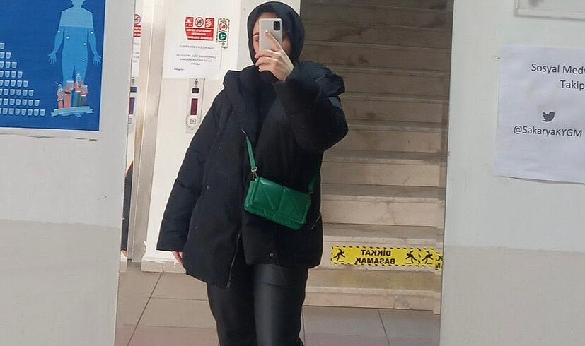 Stradivarius siyah şişme mont
