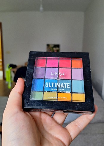 NYX Çok Renkli Göz Farı Paleti - Görsel 3