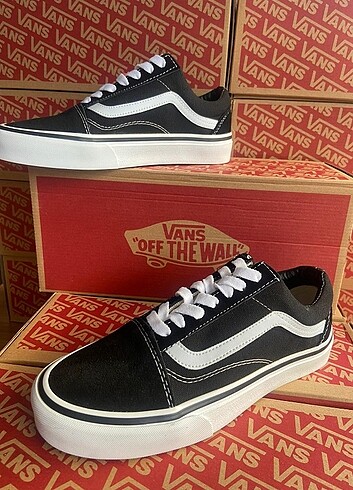 38 Beden siyah Renk Vans.