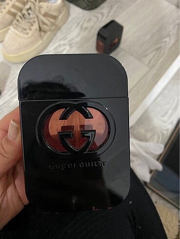 Gucci Gucci guilty parfüm şişesi 75 ml