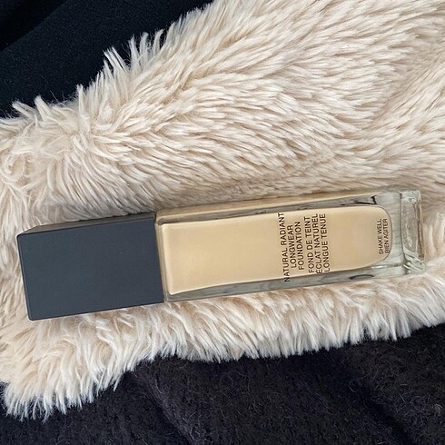 Beden NARS FONDÖTEN L3 GOBİ SADECE 2 kez kullanıldı