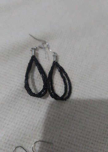 Uzun Gri Boncuklu Kadın Küpe - Görsel 2