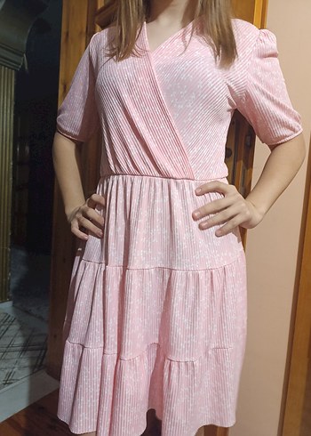 Pilise Detaylı Pembe elbise - Görsel 3