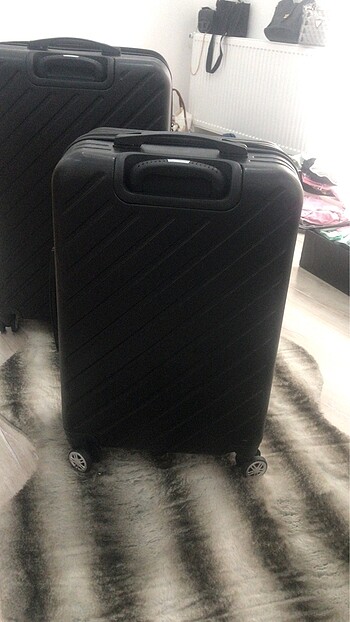 Büyük boy valiz