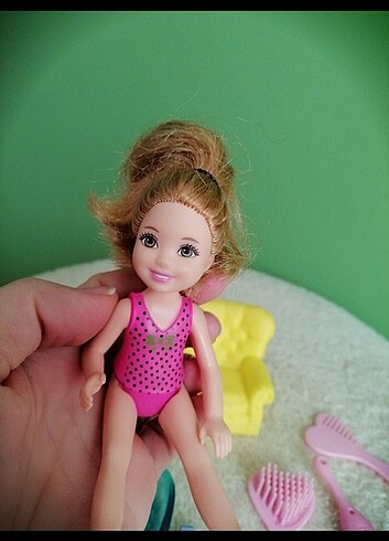 Barbie ORJİNAL BARBİE CHELSEA BEBEK ve KUAFÖR SETİ