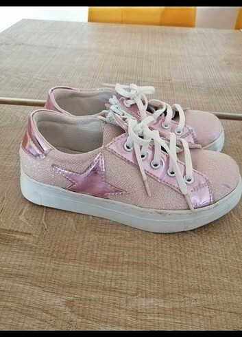 Diğer KİZ ÇOCUK SNEAKER SPOR AYAKKABİ 30 NUMARA