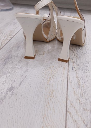 Beyaz Fiyonklu Stiletto Abiye Ayakkabı - Görsel 4