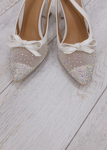 Beyaz Fiyonklu Stiletto Abiye Ayakkabı - Görsel 3