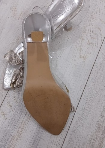 Beyaz Cam Stiletto Fiyonk Detaylı Kadın Ayakkabı - Görsel 3