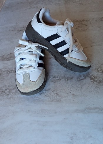 Gri Detaylı Beyaz Erkek Çocuk Spor Ayakkabı - Görsel 2