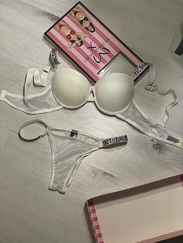 m Beden Victoria secret sütyen takımı ????????