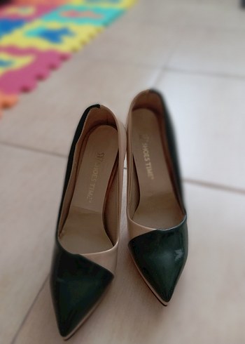 Yeşil Parlak Topuklu Kadın Stiletto