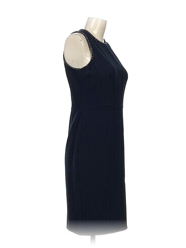 F&F F&F Kısa Elbise %70 İndirimli.