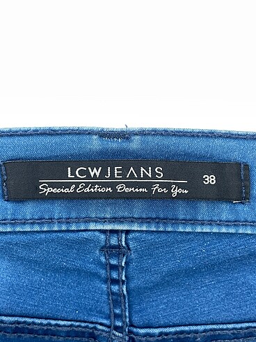 38 Beden mavi Renk LC Waikiki Jean / Kot %70 İndirimli.