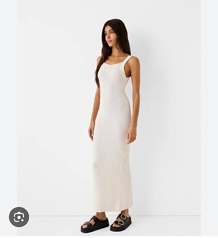 Bershka Bershka etiketli beyaz elbise