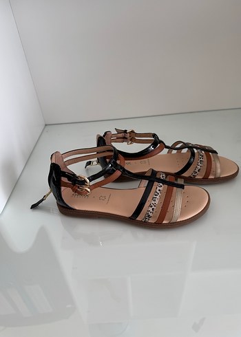 Tokalı Yılan Desenli Bej Kadın Dolgu Topuklu Sandalet - Görsel 6