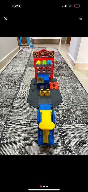 Hot wheels oyuncak