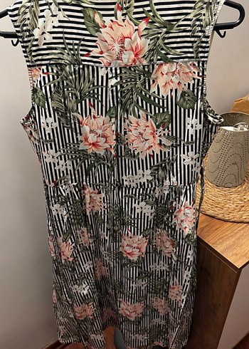 Çiçek Desenli Kolsuz Bohem Uzun Elbise - Görsel 3