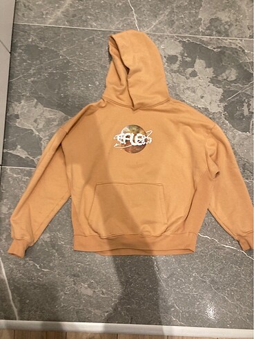 Reflect Studio sweatshirt