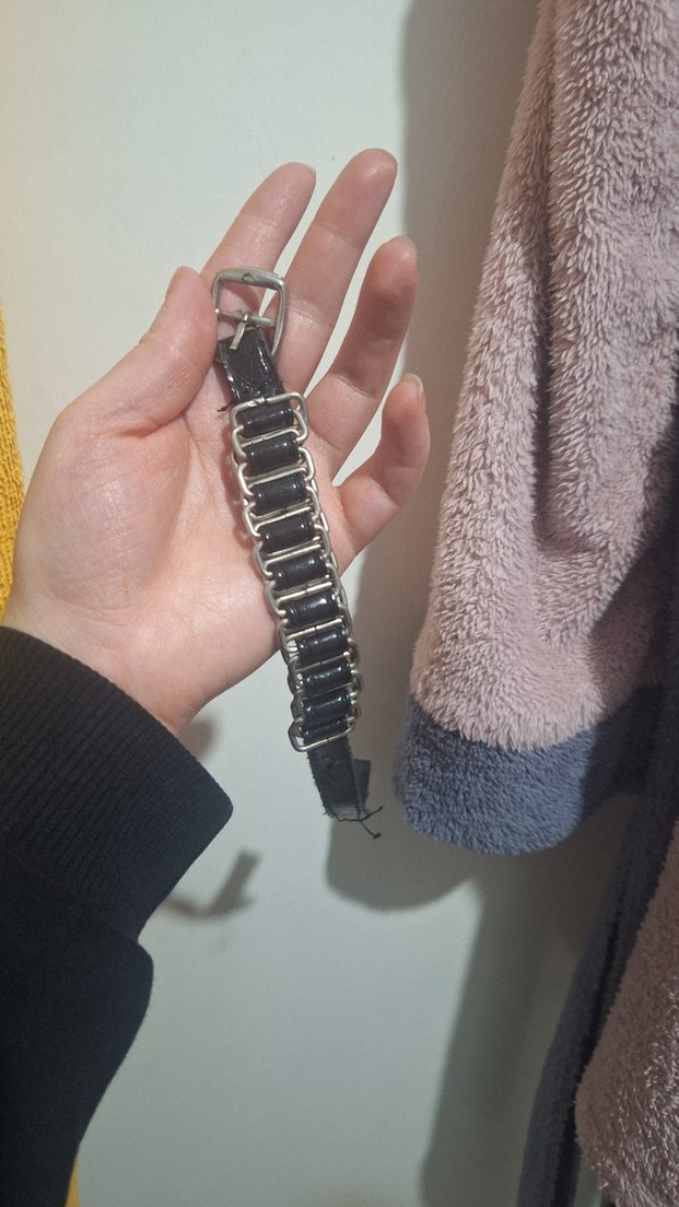 Siyah Tokalı Gotik Bileklik - Görsel 2