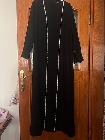 Abaya görünümlü elbise