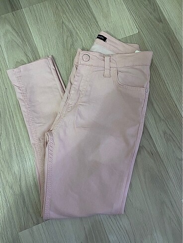 Pudra Pembe Pantolon