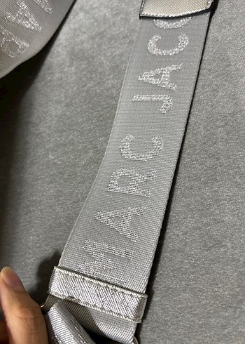 Marc Jacobs Gri Kadın Çapraz Çanta Metal Tokalı