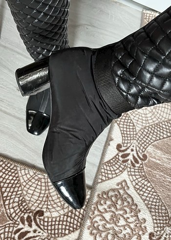 Siyah Yılan Desenli Tokalı Dizüstü Bot - Görsel 4