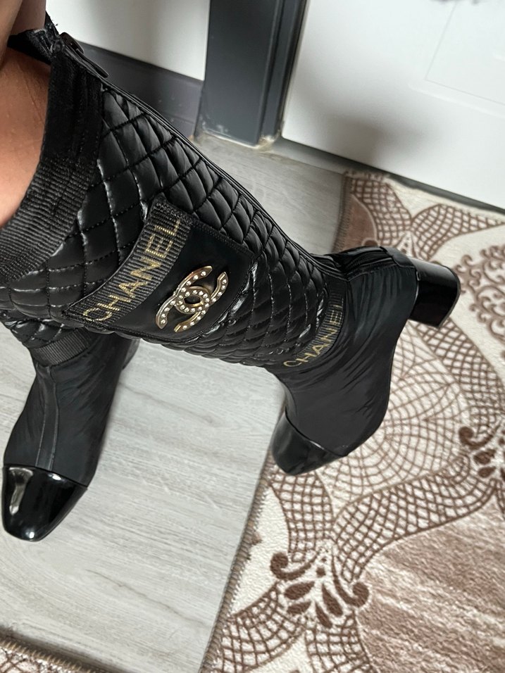 Siyah Yılan Desenli Tokalı Dizüstü Bot - Görsel 3