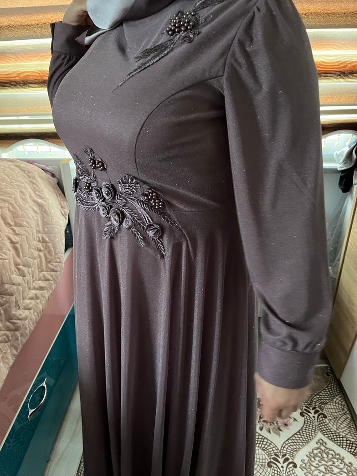 Uzun Kollu gül kurusu Nakışlı Abiye Elbise - Görsel 2