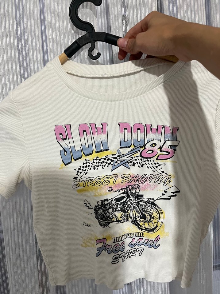 Baskılı Beyaz Kısa Kollu Kadın Tişört - Görsel 2