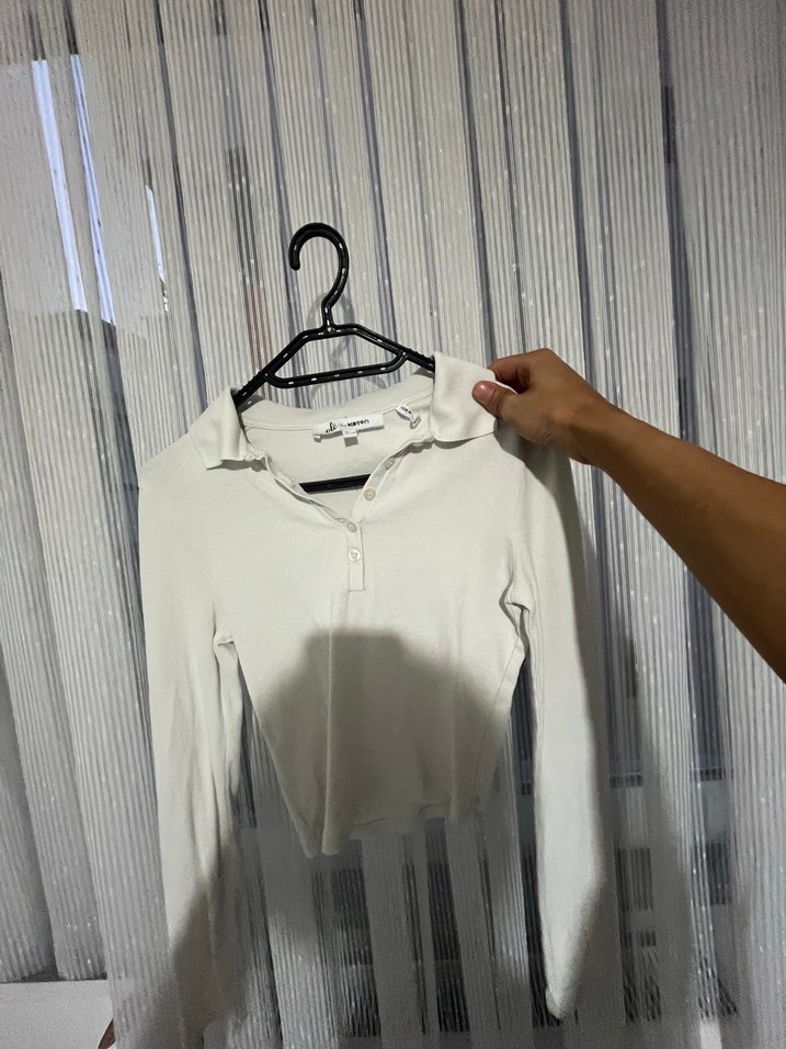 Beyaz Uzun Kollu Düğmeli Kadın Gömlek - Görsel 2