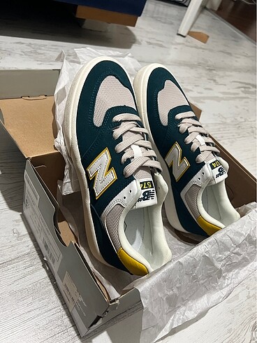 New Balance New Balance 574 Yegil Kadin Deri Sneaker